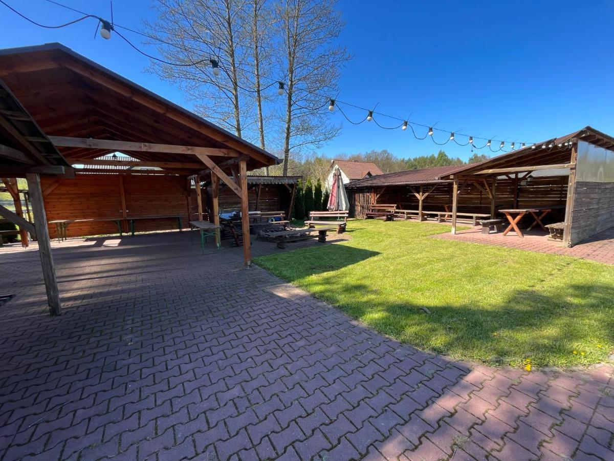 Stajnia Pod Debem Bed & Breakfast Стараховице Екстериор снимка